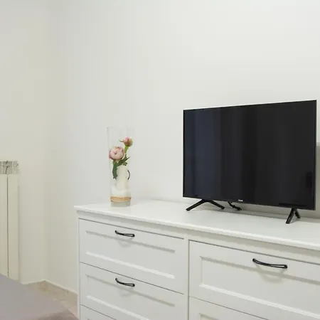 Apartment Mirabila